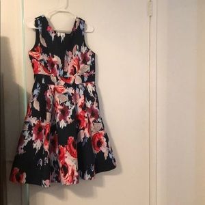 Kate spade dress with cute bow on the back